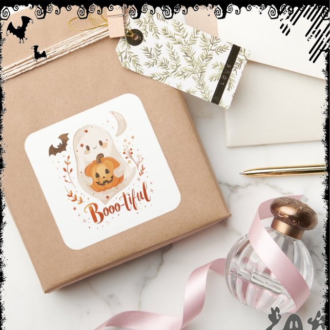 Booo-tiful  | ExDesigner | Halloween Quadratischer Aufkleber (Von Creator hochgeladen)