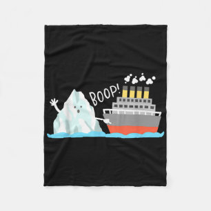 Boop Funny Titanic und Iceberg Puck Joke Meme Boys Fleecedecke