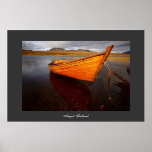 Boot auf Loch. Poster von cARTerART
