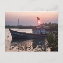 Boot in Fluss bei Sunset, Hoi An, Vietnam Postkarte