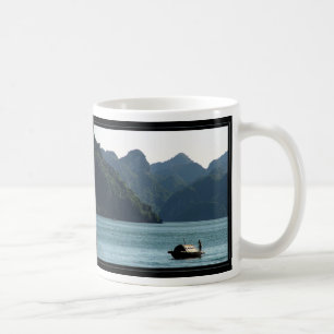 Boot in Halong Bucht Kaffeetasse