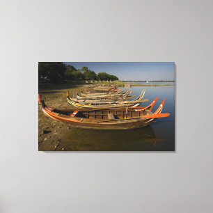 Boote auf dem See zwischen Kyauktawgyi Paya und Leinwanddruck