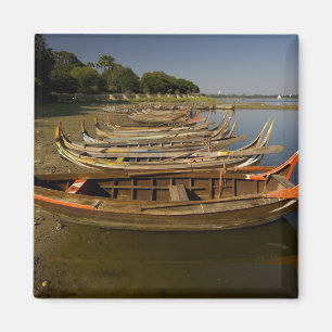 Boote auf dem See zwischen Kyauktawgyi Paya und Magnet