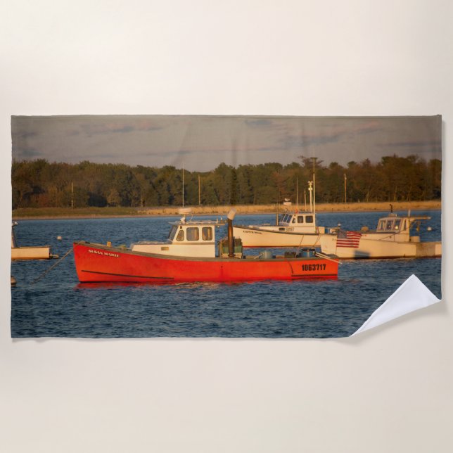 Boote im Sunset Beach Handtuch (Vorderseite)