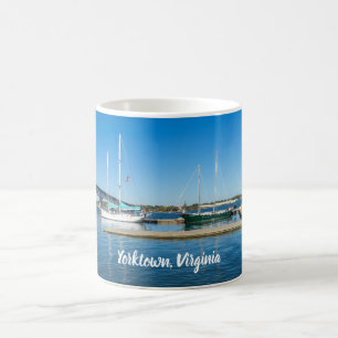 Boote im York River durch Yorktown Kaffeetasse