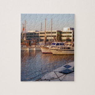 Boote in einem Hafen
