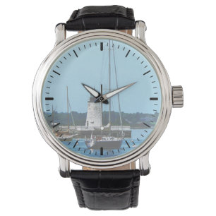Boote nähern sich Leuchtturm, Bristol, RI Armbanduhr