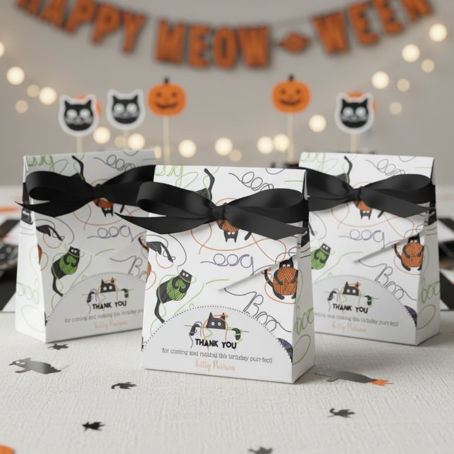 Bootigezähmtes Schwarzes Katzen und GarnHalloween Geschenkschachtel (Cat Halloween Birthday Favor Boxes for Kids. Cute Spooky Black Cats, Yarn & Boo Trick or Treat Boxes)