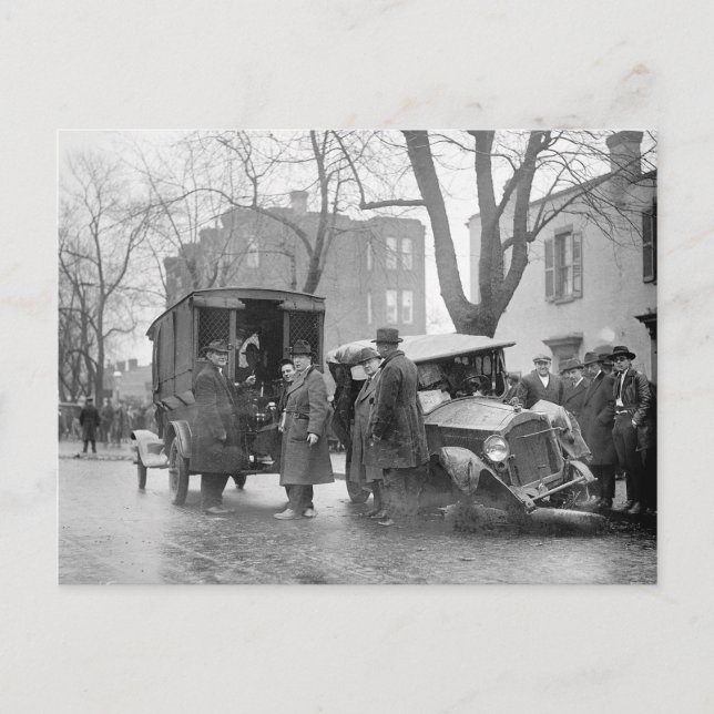 Bootlegger's Wrecked Car, 1922 Postkarte (Vorderseite)
