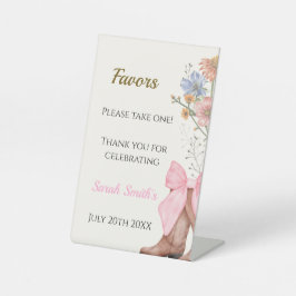 Boots and Bubbly Bridal Shower Favors Sockelschild