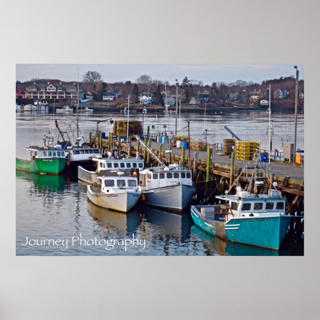Bootsanlegestelle für die Nacht in Portsmouth, NH Poster (Vorne)