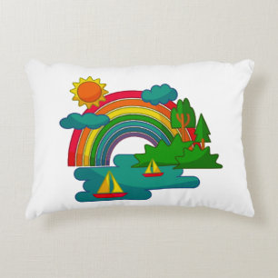 Bootslandschaft unter Sonnenwolken und Regenbogen Dekokissen