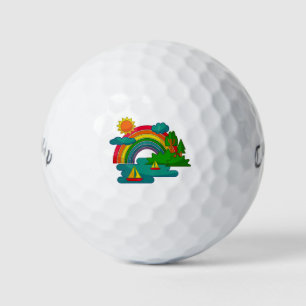 Bootsreiselandschaft unter Sonnenwolken und Regenb Golfball