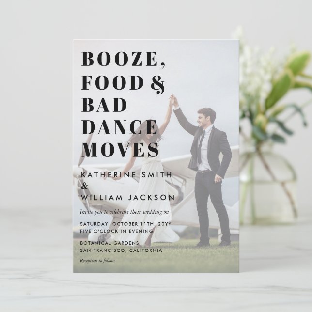 Booze Food Bad Dance bewegt sich in einer Hochzeit Einladung (Stehend Vorderseite)
