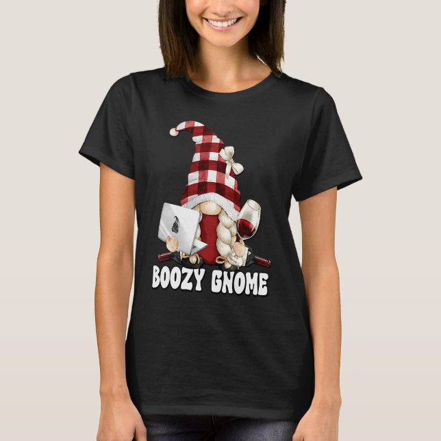 Boozy Gnome Graphic For Women Work And Drinking Wi T-Shirt (Vorderseite)