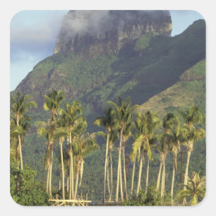 Bora Bora, Französisch-Polynesien Wasserfrontszene Quadratischer Aufkleber