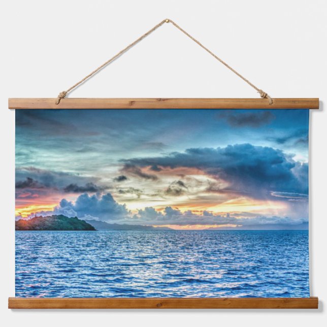 Bora Bora schöner Sonnenuntergang Wandteppich Mit Holzrahmen (Vorne)