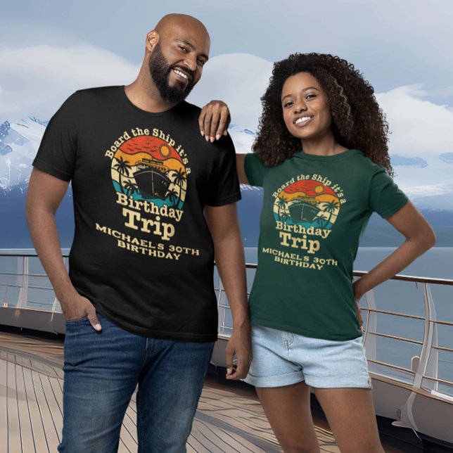 Bord des Schiffes Retro Birthday Cruise T-Shirt (Von Creator hochgeladen)