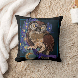 Boreal Night Tree Owl Throw Kissen