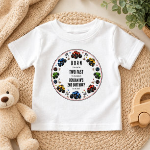 Born to Grow Zwei schnelle Monstertrucks 2. Geburt Baby T-shirt