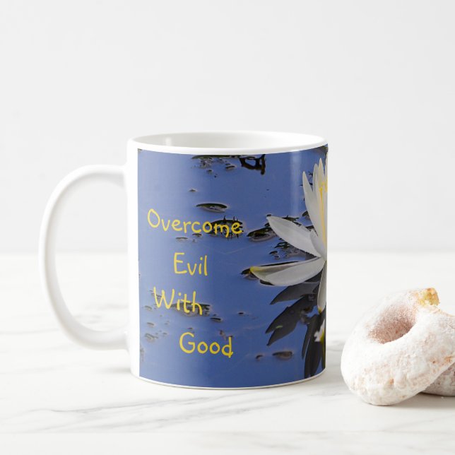 Böses mit guter Lilie überwinden Kaffeetasse (Mit Donut)
