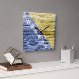 Bosnische Holzflagge Quadratische Wanduhr