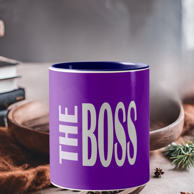 BOSS - Fettdruck - lila Zweifarbige Tasse (Von Creator hochgeladen)