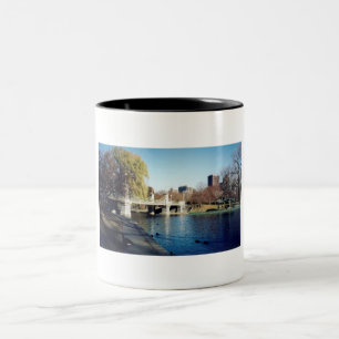 Boston Common Zweifarbige Tasse