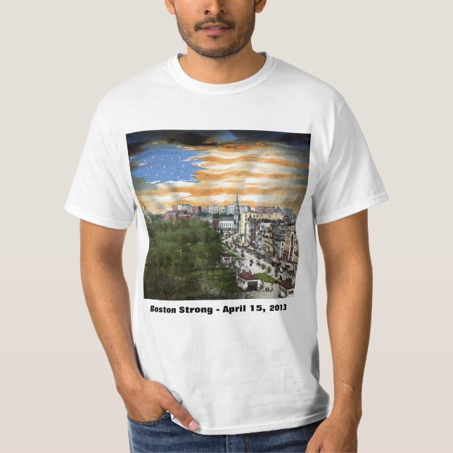 Boston stark - zum Gedenken an vom 15. April 2013 T-Shirt (Vorderseite)