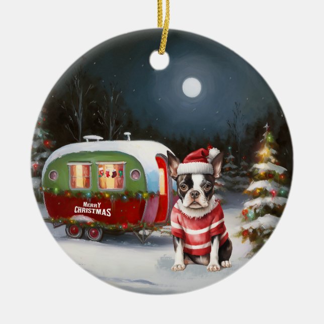 Boston Terrier Caravan Christmas Adventure Keramik Ornament (Vorne)