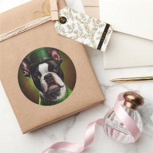 Boston Terrier Hund im St. Patrick's Day Kleid Runder Aufkleber