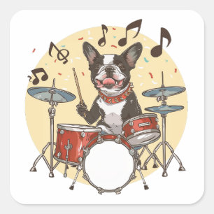 Boston Terrier Hund spielt Schlagzeug Quadratischer Aufkleber