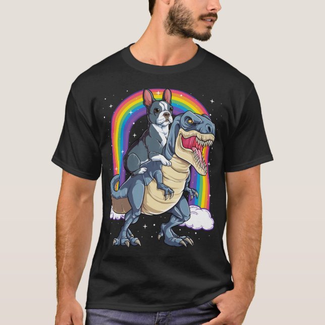 Boston Terrier Riding Dinosaur T rex T-Shirt (Vorderseite)