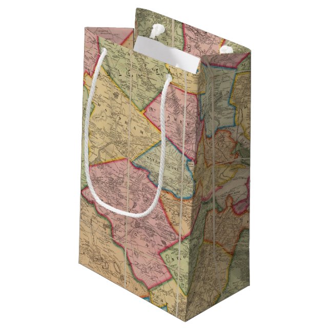 Boston und Nähe Kleine Geschenktüte (Rückseite Schrägansicht)