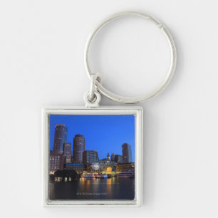 Bostonhafen und -Skyline.  Boston ist eins der 8 Schlüsselanhänger