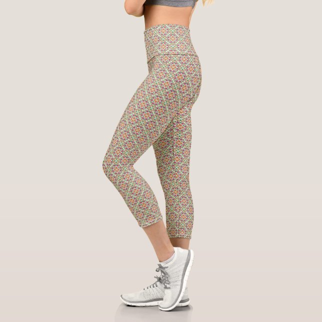 Botanical Pop_Forest Capri Leggings (Links)