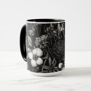 Botanische Blume in Schwarzweiß Tasse