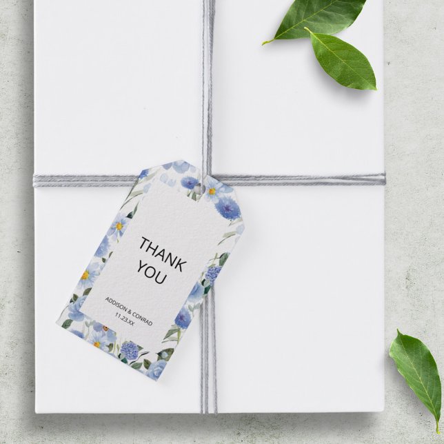 Botanische Hochzeit mit weichem blauem Wasser Geschenkanhänger (Von Creator hochgeladen)