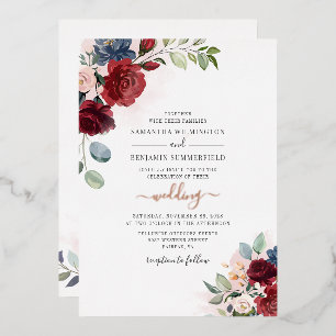 Botanische Hochzeitsskrippe mit floraler Burgund R Folieneinladung