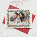 Botanische Kiefernnebeln und Foto Poinsettia Feiertagskarte<br><div class="desc">Freuen Sie sich auf feierlichen Beifall mit unserer individuell gestaltbaren Foto-Urlaubskarte mit Aquarellnadeln, Poinsettia, Winterbeeren und Kiefernzapfen. Dieses Vintage Design verbindet die Schönheit der handbemalten Aquarellelemente wie Kiefernäste, Pinecone, lebendige Poinsettias und Winterbeeren, um Ihr Foto zu gestalten. Diese Aquarellkarte ist ideal für Familien, Freunde oder alle, die einen personalisierten Urlaub...</div>