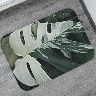 Botanische Pflanze mit variierter Schweizer Käse Badematte