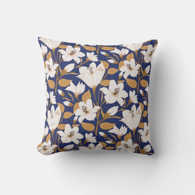 Botanisches blaues Beige-Lily-Floral-Muster Kissen (Vorderseite)