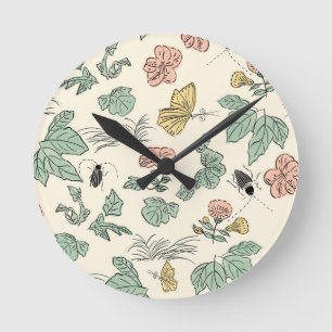 Botanisches Muster mit Schmetterlingen und Käfern Runde Wanduhr