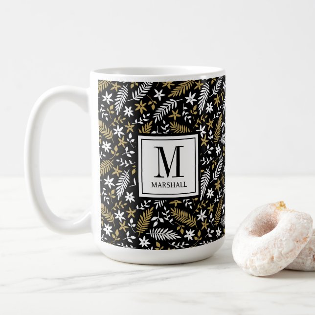 Botanisches Schwarzgold-Monogramm-Feiertagsname Kaffeetasse (Mit Donut)