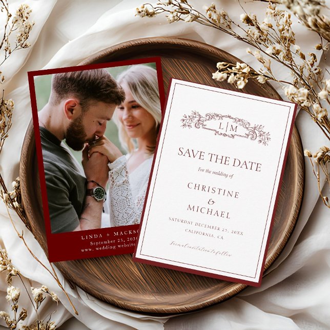 Botanisches Wappen-Monogramm-Hochzeit in Burgund Save The Date (Von Creator hochgeladen)