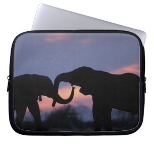 Botswana, Chobe-Nationalpark, Elefanten Laptopschutzhülle