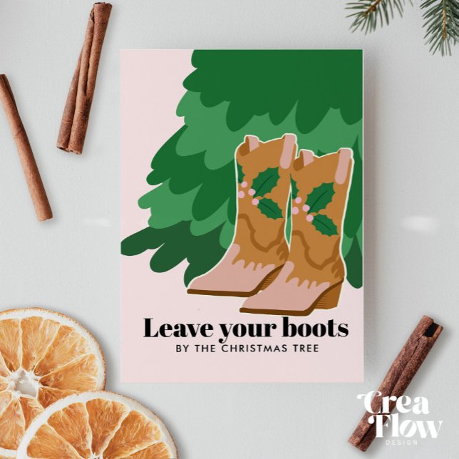 Bottes de fille par le sapin de Noël Carte de vaca (Créateur téléchargé)