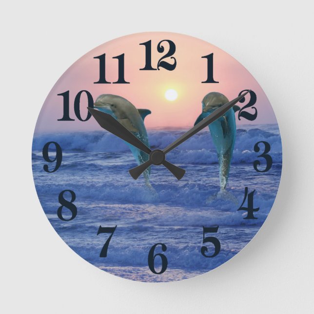 Bottlenose Dolphin bei Sonnenaufgang Runde Wanduhr (Vorderseite)