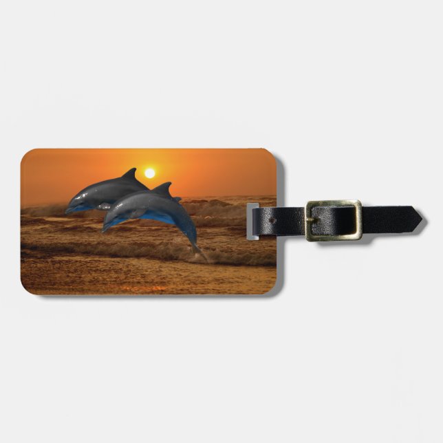 Bottlenose Dolphin bei Sonnenuntergang Gepäckanhänger (Vorderseite horizontal)
