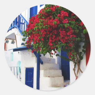 Bouganvilla wachsend außerhalb eines Hauses, Runder Aufkleber